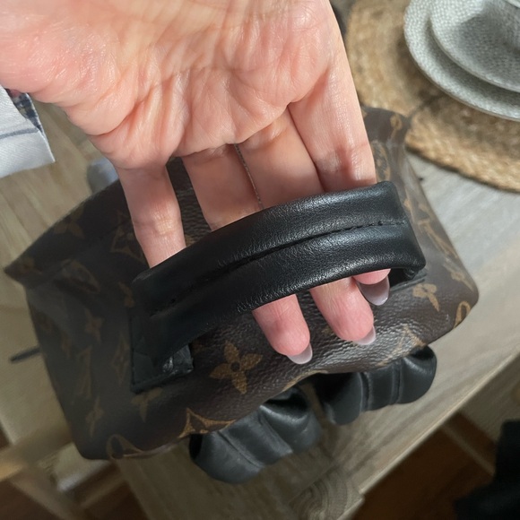 Louis Vuitton palm spring pm AUTHENTIC (used) - Picture 3 of 9